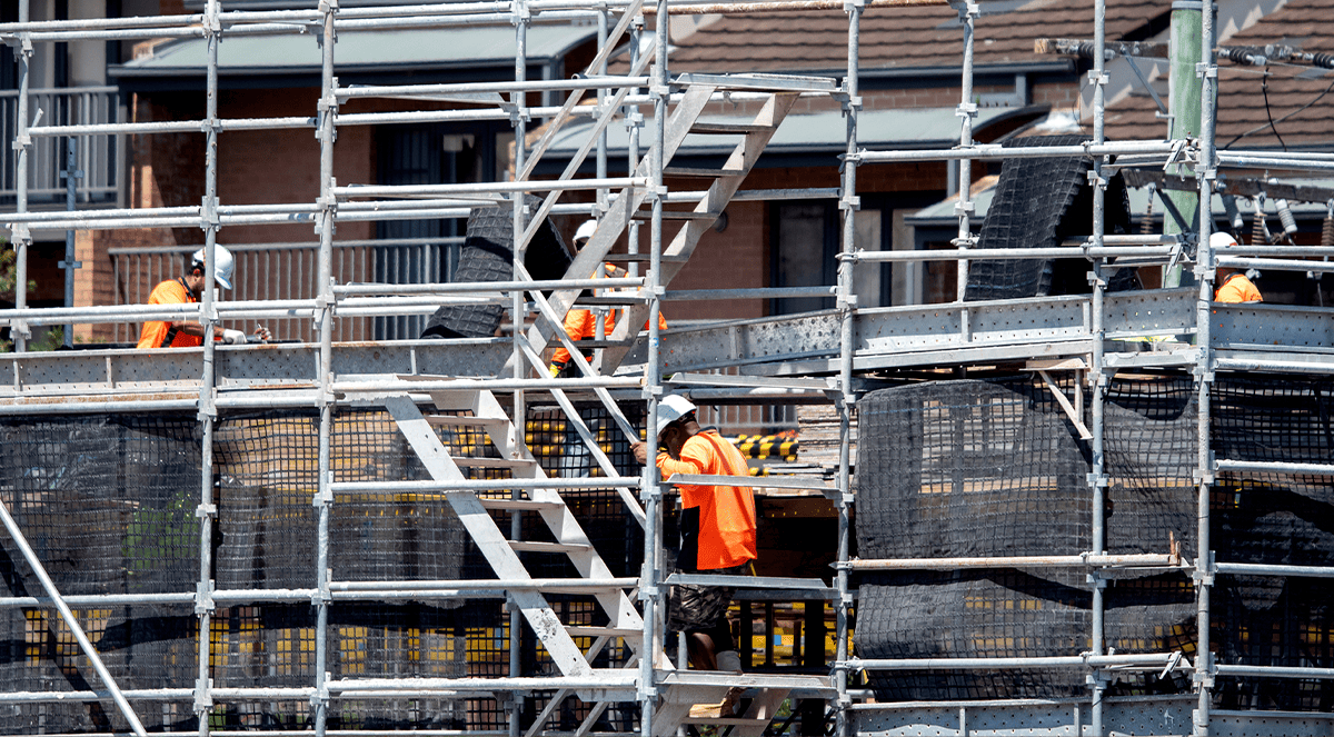 Housing groups welcome migration changes, but tradie shortage remains